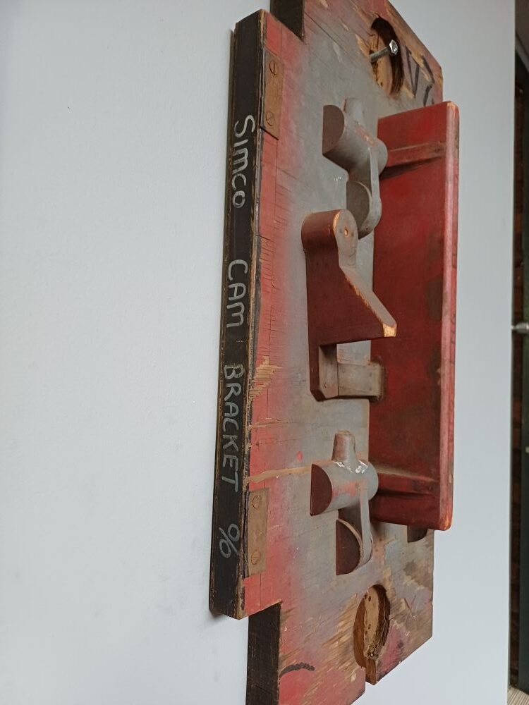 Grey & Red Industrial Pattern Mould Wall Hanging - Cam Bracket 2A-R2 - Image 4