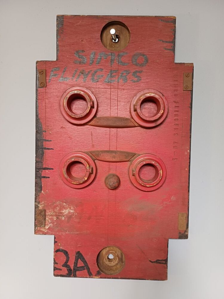 Red Industrial Pattern Mould Wall Hanging - Flingers 3A - Image 2