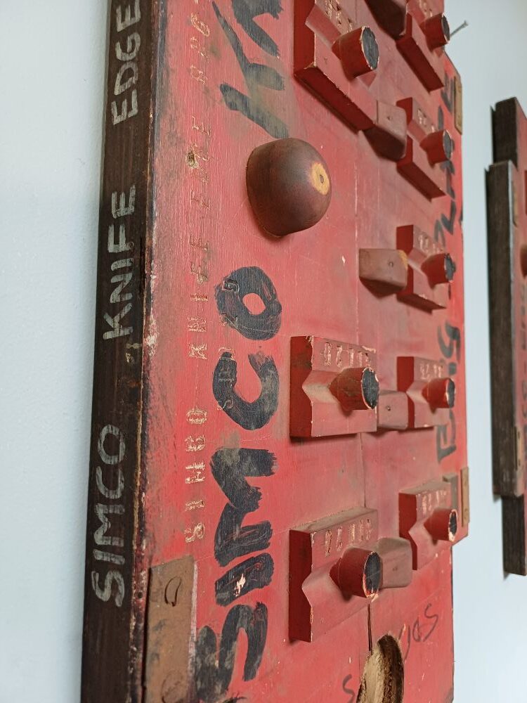 Red Industrial Pattern Mould Wall Hanging - Knife Edge BRG Plate 3A - Image 4