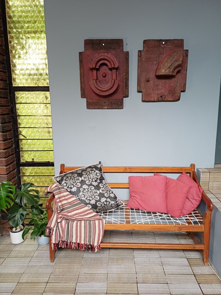 Red Industrial Pattern Mould Wall Hanging - 88 M13 C.IRON (2-B) - Image 3