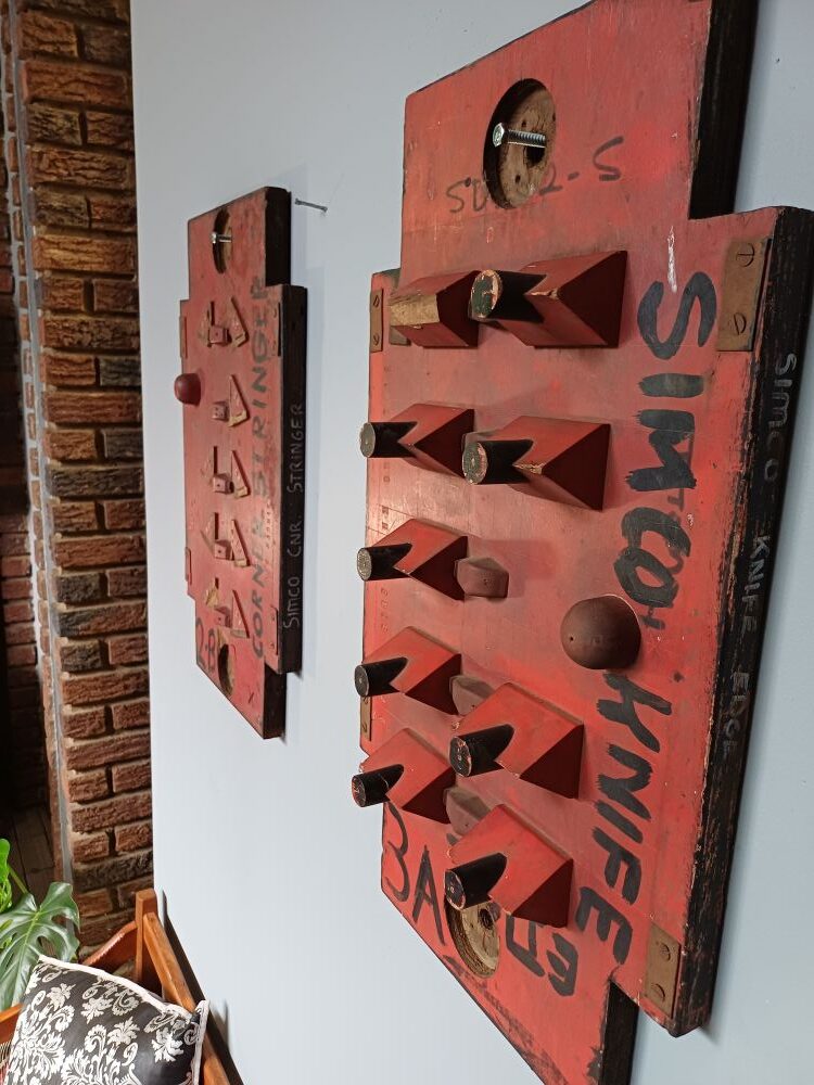 Red Industrial Pattern Mould Wall Hanging - Knife Edge SD 2-5 3A - Image 7