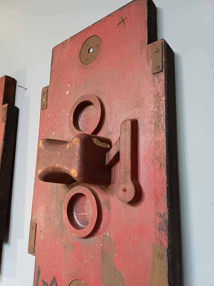 Red Industrial Pattern Mould Wall Hanging - Shaft End Housing Seal 1-A - Image 3