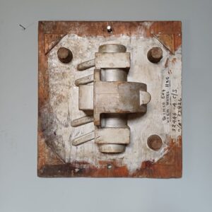 Silver Industrial Pattern Mould Wall Hanging - SIMCO Worm Wheel Housing 32446-4 (C/S)
