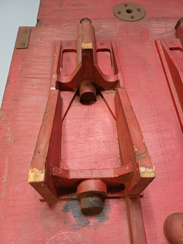 Red Industrial Pattern Mould Wall Hanging - SIMCO TS-6 Twin Form (2-A) - Image 5