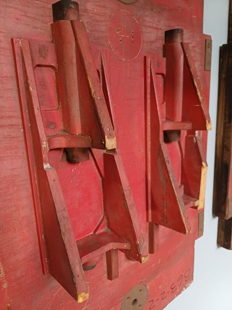 Red Industrial Pattern Mould Wall Hanging - SIMCO TS-6 Twin Form (2-A) - Image 6