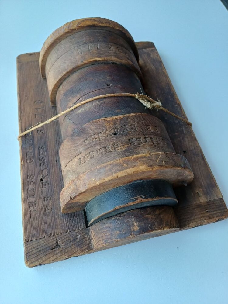 Industrial Barrel Wall Hanging - White’s Cement PB Brasses No. 718 - Image 3